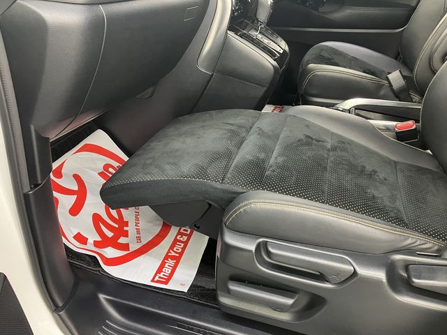 TOYOTA VELLFIRE 4WD 2017 Image 31