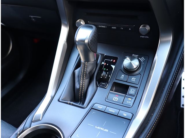 TOYOTA LEXUS NX300H 2020 Image 31