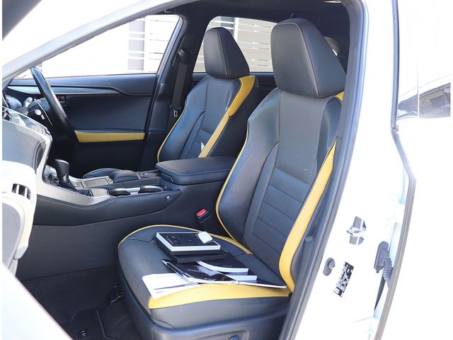 TOYOTA LEXUS NX300H 2020 Image 31