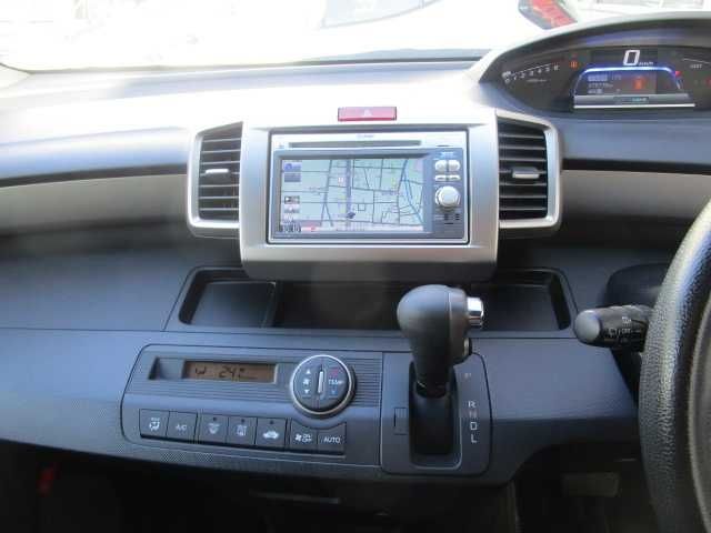 HONDA FREED SPIKE HYBRID 2013 Image 31