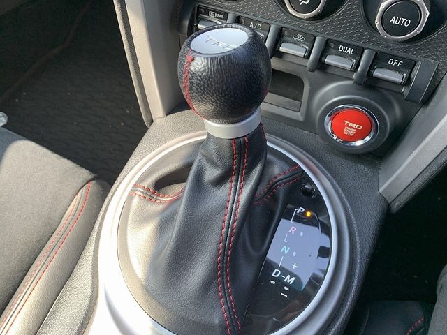 TOYOTA 86 2013 Image 31