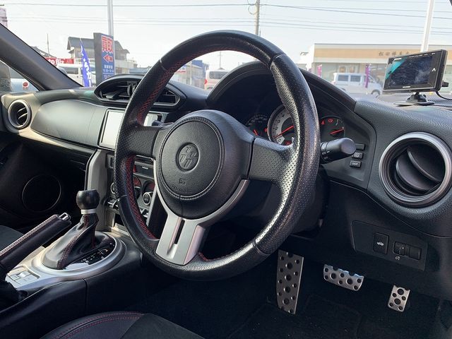 TOYOTA 86 2013 Image 31