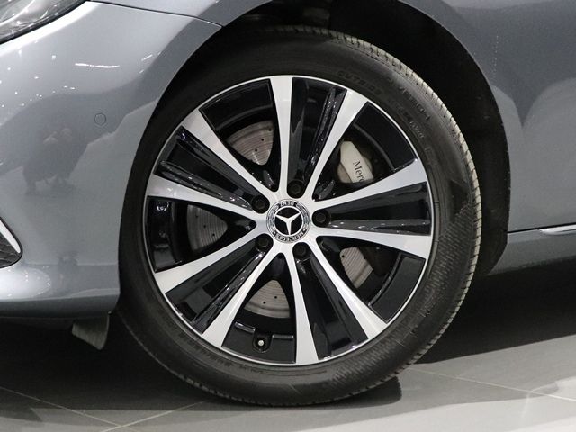 MERCEDES BENZ E CLAS 2019 Image 31