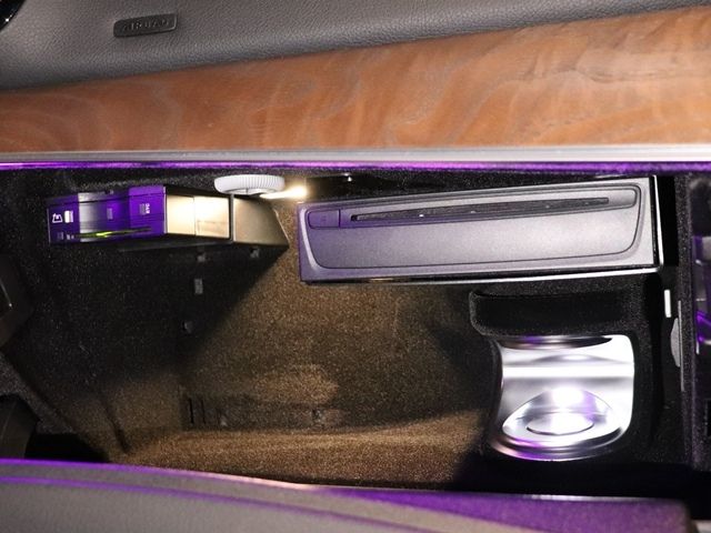 MERCEDES BENZ E CLAS 2019 Image 31