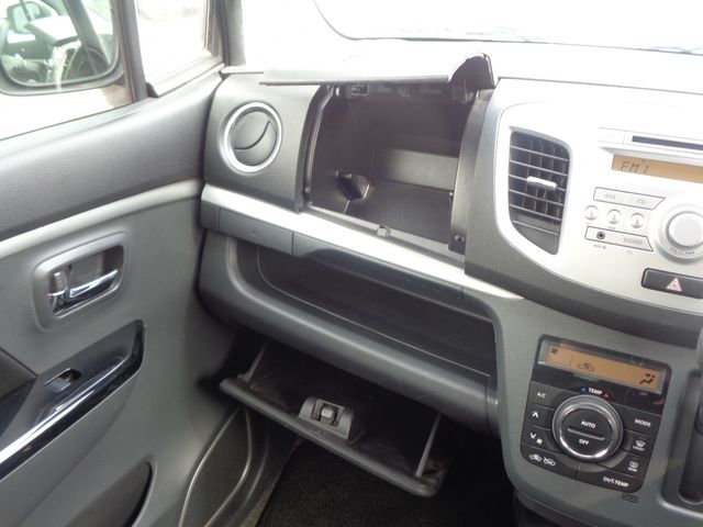 SUZUKI WAGON R STINGRAY 2012 Image 31