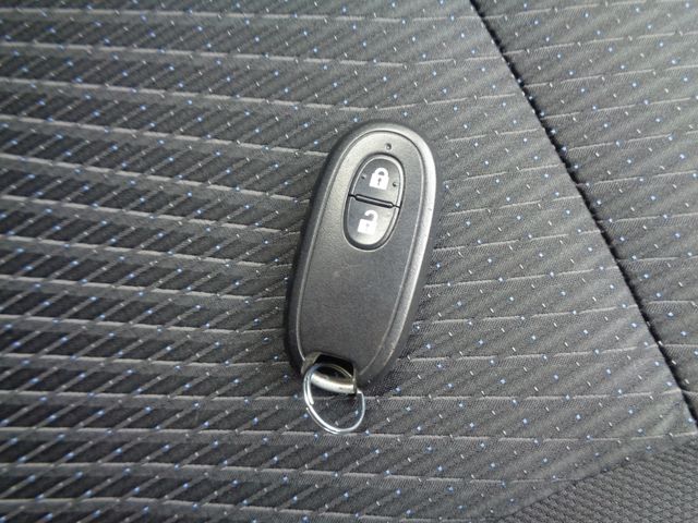 SUZUKI WAGON R STINGRAY 2012 Image 31