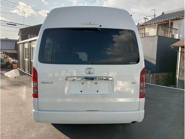 TOYOTA HIACE COMMUTER 2023 Image 31