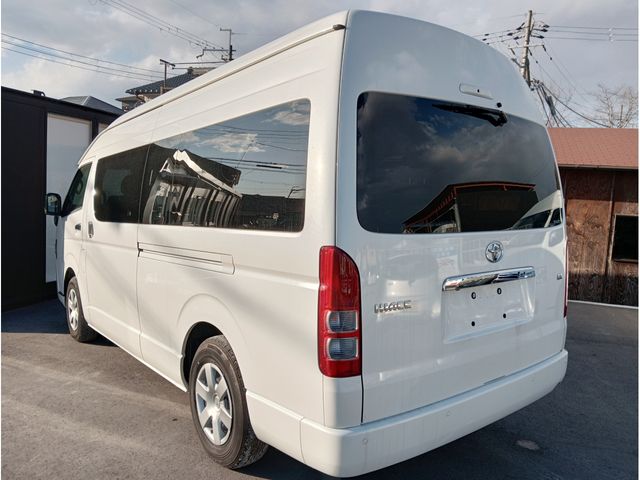 TOYOTA HIACE COMMUTER 2023 Image 31
