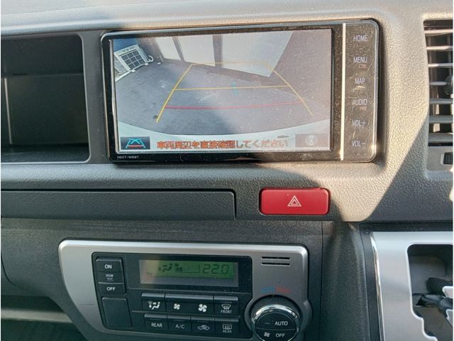 TOYOTA HIACE COMMUTER 2023 Image 31