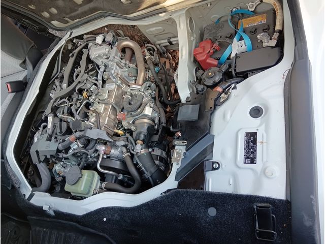 TOYOTA HIACE COMMUTER 2023 Image 31
