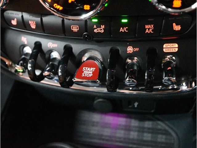 BMW MINI COOPER D CL 2020 Image 31