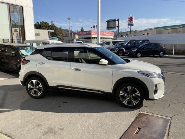 NISSAN KICKS 2021 Image 31