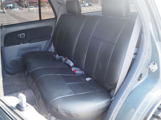 TOYOTA HILUXSURF WAGON 4WD 1999 Image 31