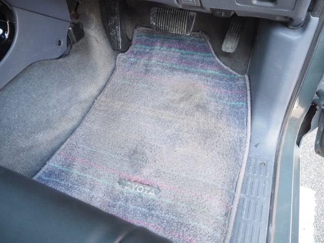 TOYOTA HILUXSURF WAGON 4WD 1999 Image 31