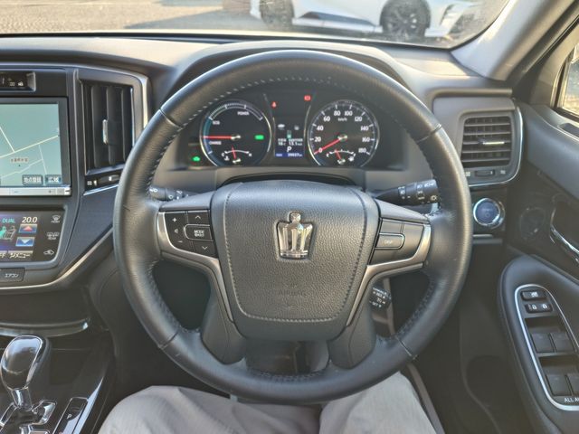 TOYOTA CROWN SEDAN HYBRID 2013 Image 31