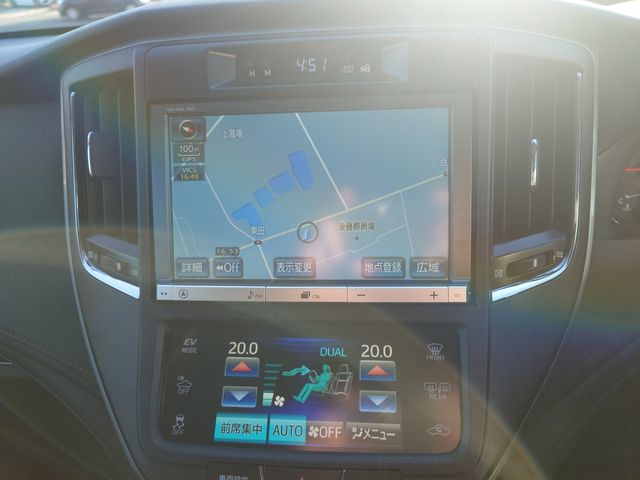 TOYOTA CROWN SEDAN HYBRID 2013 Image 31