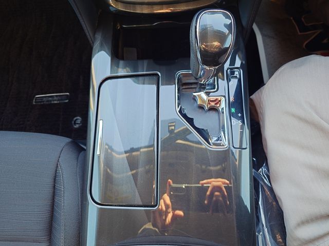 TOYOTA CROWN SEDAN HYBRID 2013 Image 31