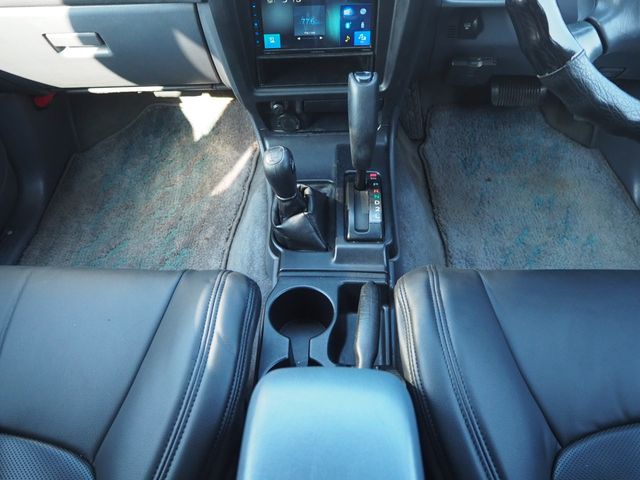 TOYOTA HILUXSURF WAGON 4WD 1998 Image 31