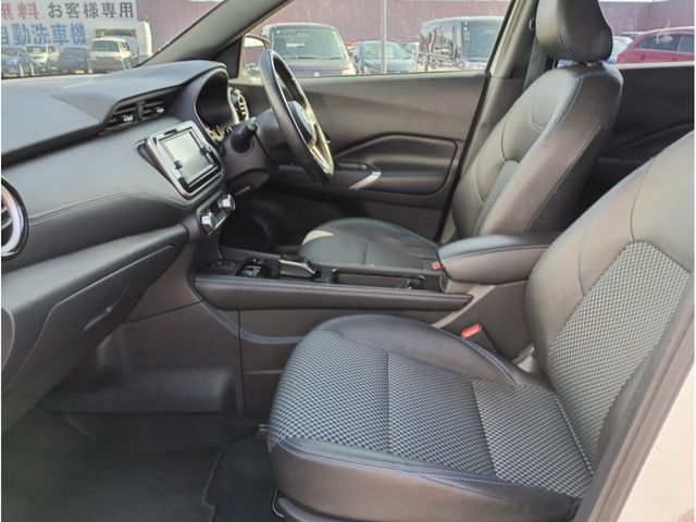 NISSAN KICKS 2024 Image 31