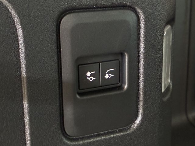 ROVER DEFENDER 2024 Image 31