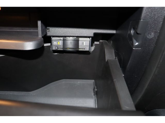 MERCEDES BENZ GLB 2020 Image 31