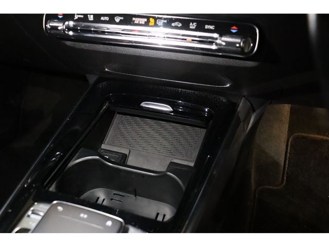 MERCEDES BENZ GLB 2020 Image 31