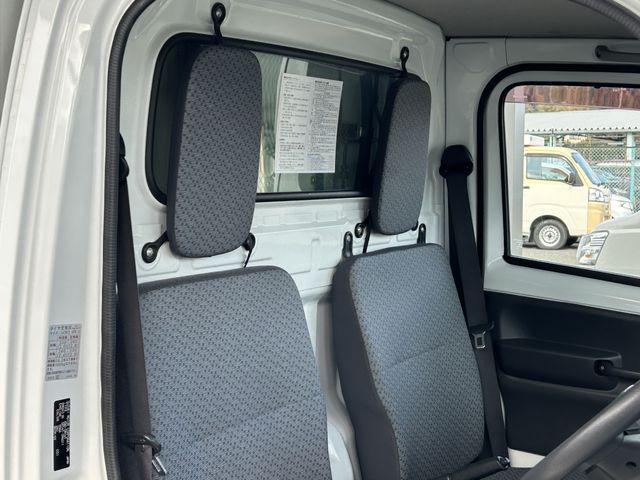 NISSAN NT100 CLIPPER 4WD 2019 Image 31