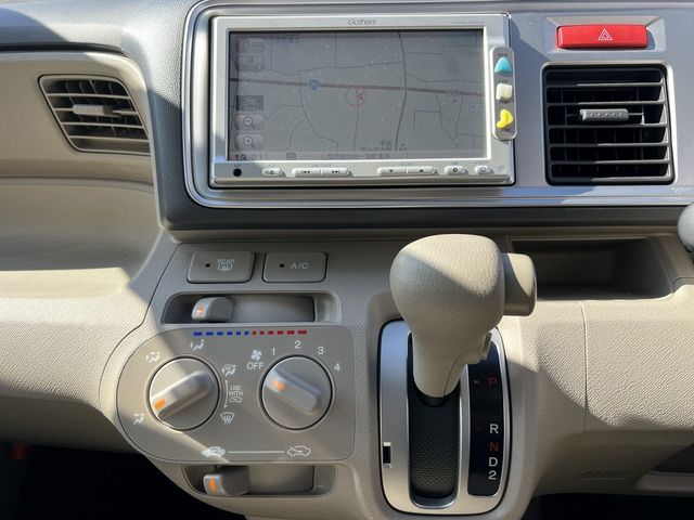 HONDA LIFE 2011 Image 31