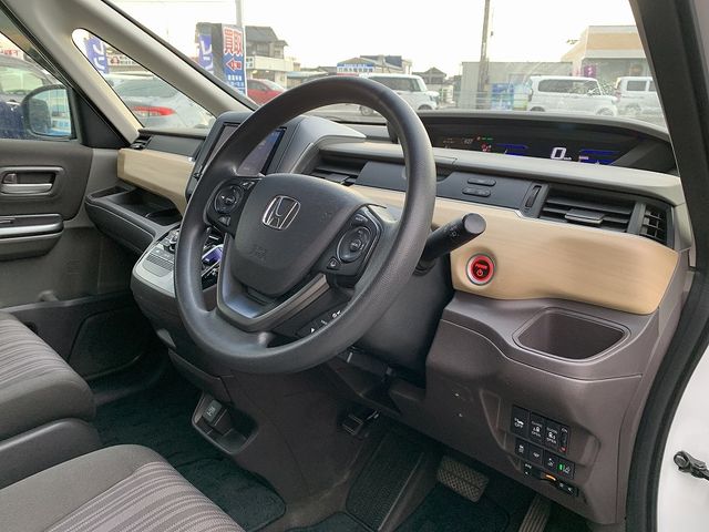 HONDA FREED HYBRID 2017 Image 31