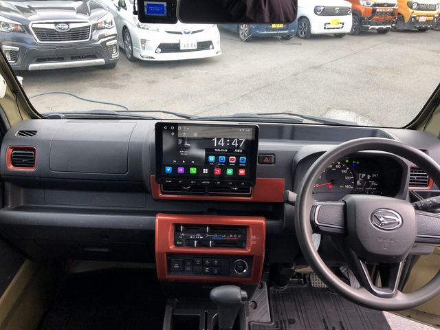 DAIHATSU HIJET TRUCK 4WD 2022 Image 31