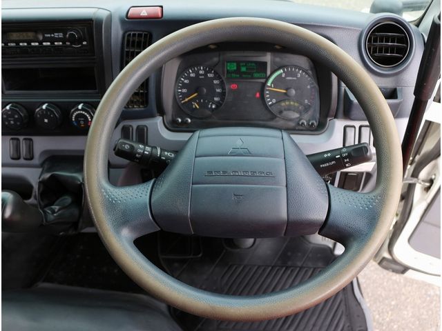 MITSUBISHI CANTER 2013 Image 31