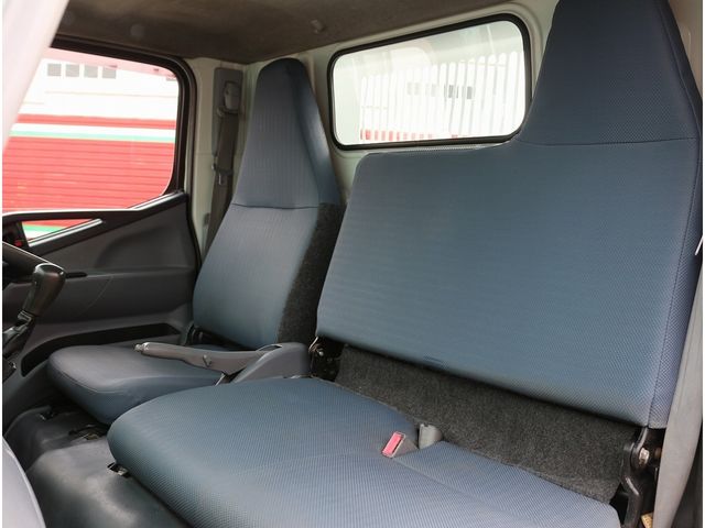 MITSUBISHI CANTER 2013 Image 31