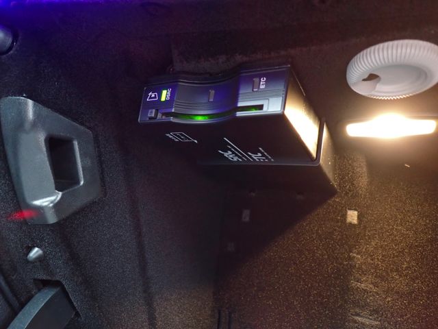 MERCEDES BENZ E CLAS 2017 Image 31