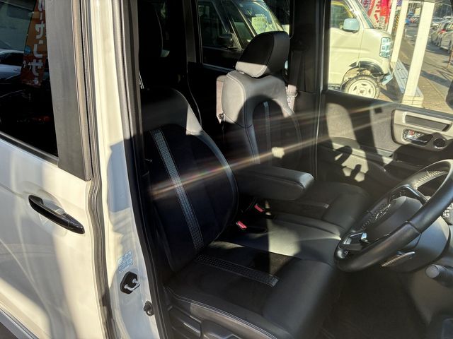 HONDA N BOX CUSTOM 2021 Image 31