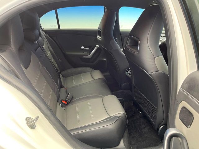 MERCEDES BENZ A CLAS 2019 Image 31