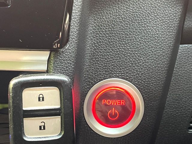 HONDA FIT HYBRID 2017 Image 31