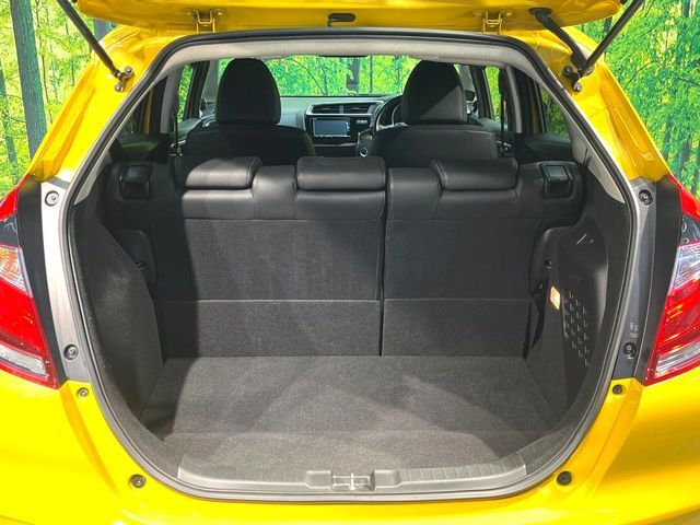 HONDA FIT HYBRID 2017 Image 31