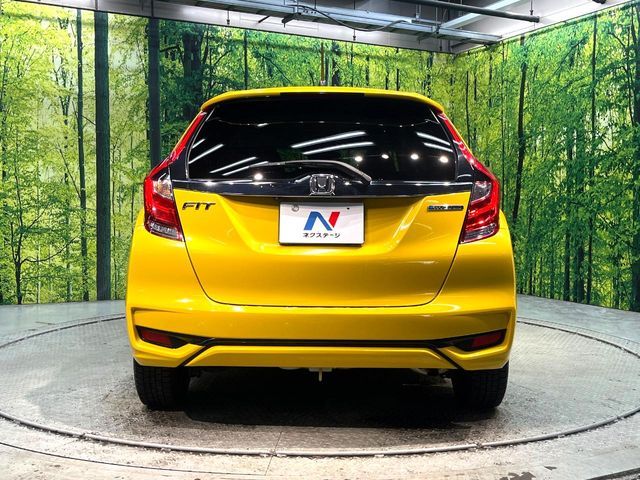 HONDA FIT HYBRID 2017 Image 31