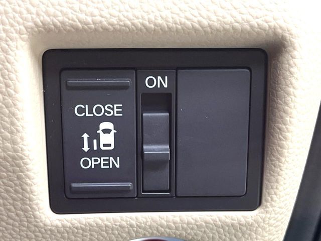 HONDA N BOX 2020 Image 31