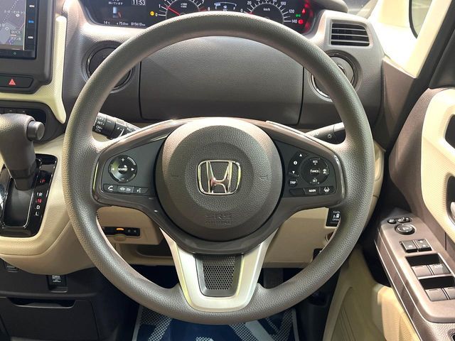 HONDA N BOX 2020 Image 31