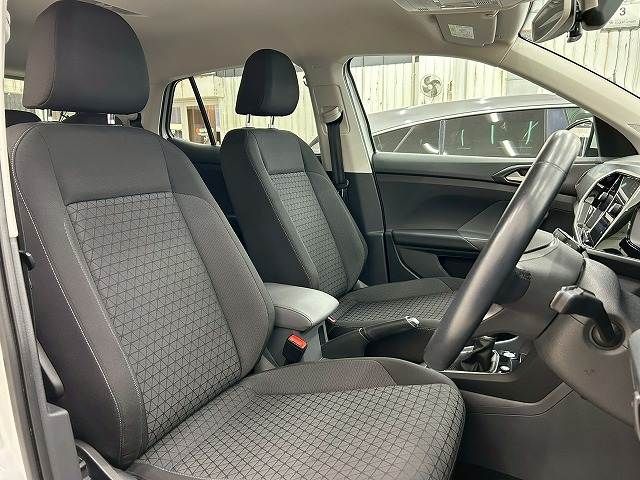 VOLKSWAGEN T-CROSS 2020 Image 31