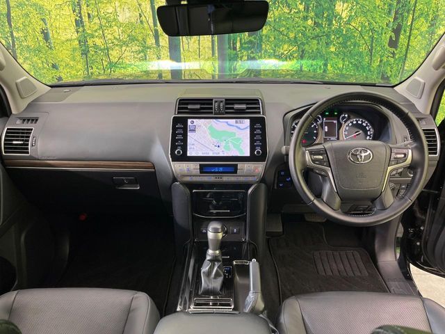 TOYOTA LANDCRUISER PRADO 2023 Image 31