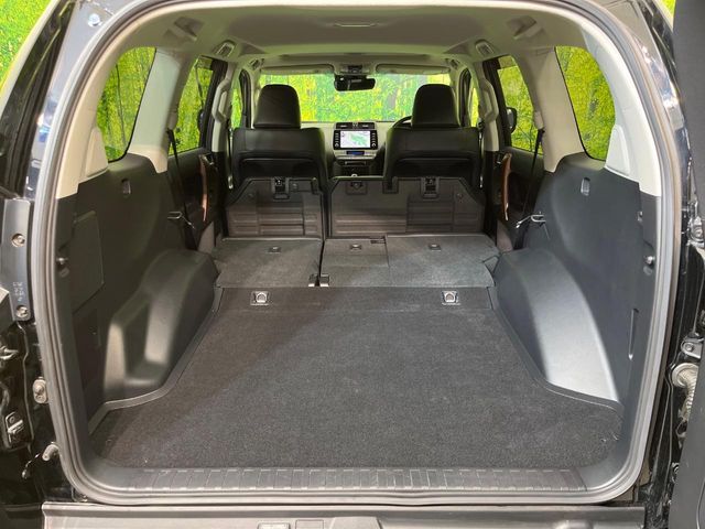 TOYOTA LANDCRUISER PRADO 2023 Image 31