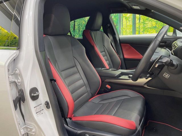 TOYOTA LEXUS IS300H 2015 Image 31