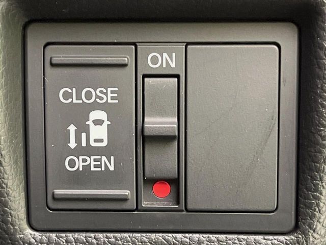 HONDA N BOX CUSTOM 2021 Image 31