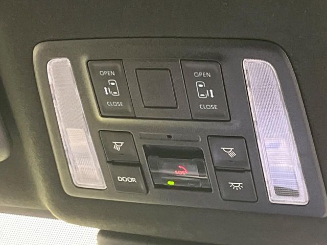 TOYOTA VOXY 2022 Image 31