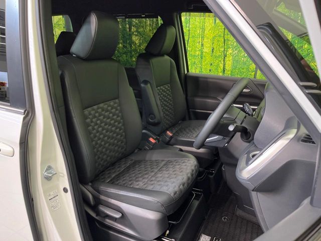 TOYOTA VOXY 2022 Image 31