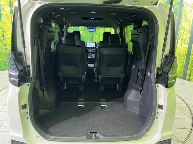 TOYOTA VOXY 2022 Image 31