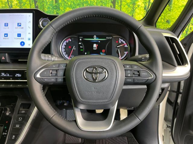 TOYOTA VOXY 2022 Image 31