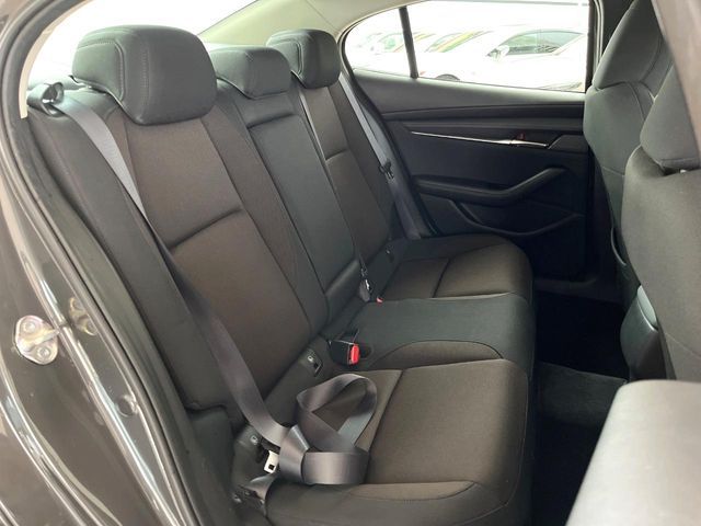 MAZDA 3 SEDAN 2019 Image 31
